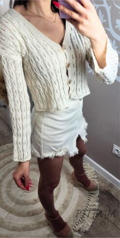 Sweter damski krótki beżowy